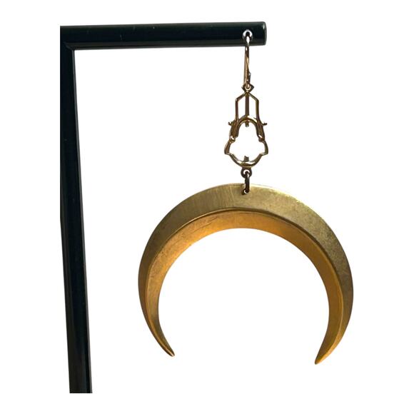 Vintage Brass Crescent Moon Dangle Drop Earrings - Picture 4 of 6